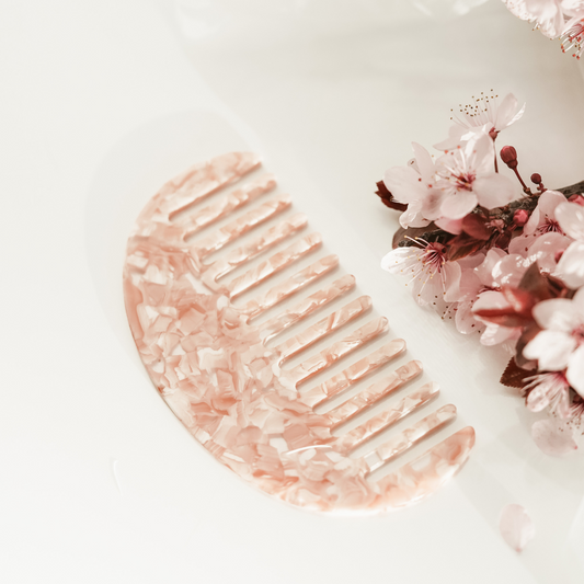 Hair Comb in Pink Shell