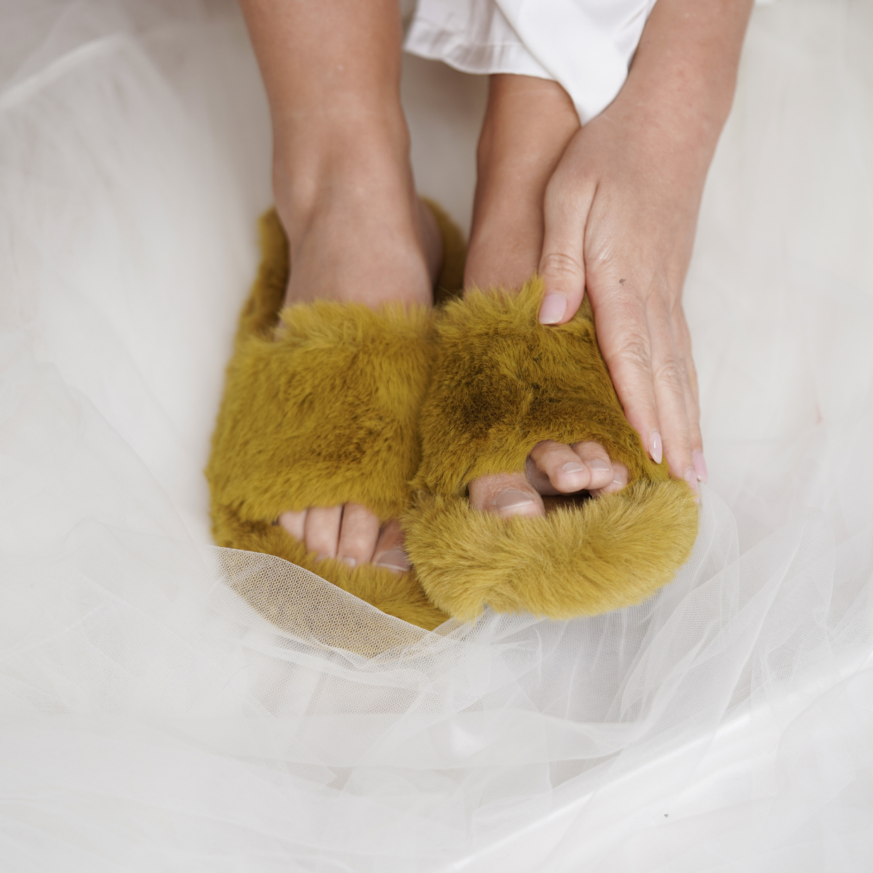 Fluffy Slippers in Lime Green