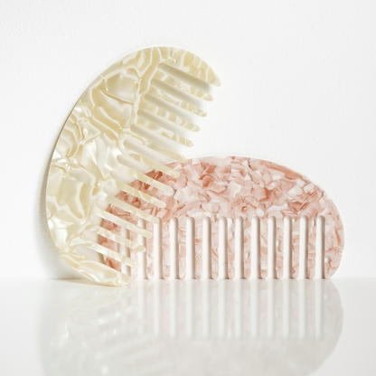 Hair Comb in Pink Shell