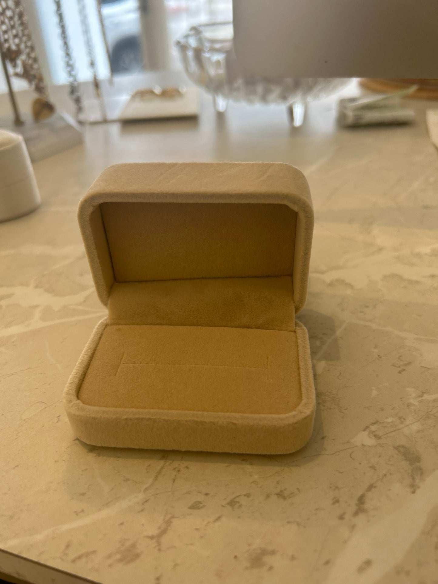 Ring Box in Cream square