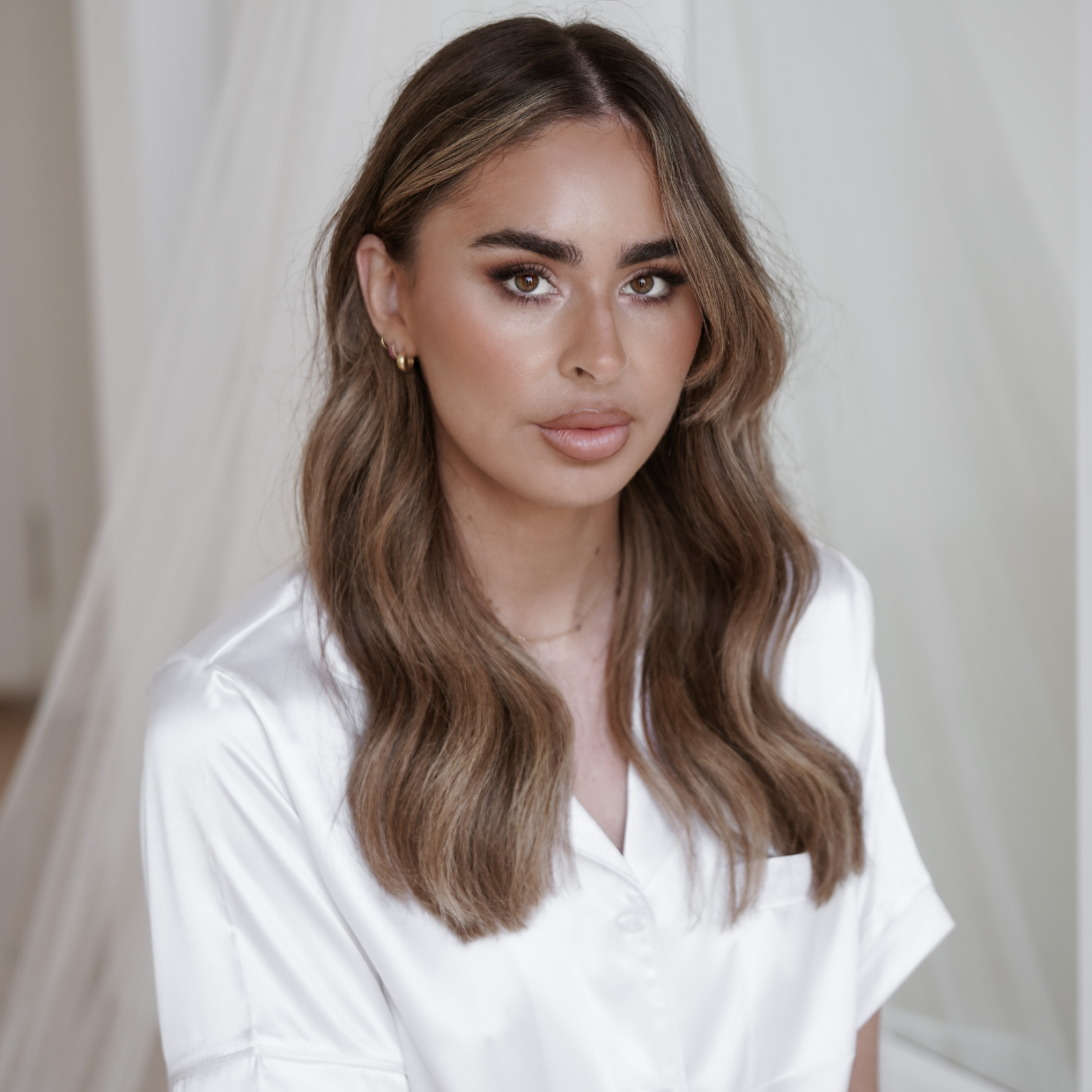Short Sleeve Pyjamas in White with White Piping